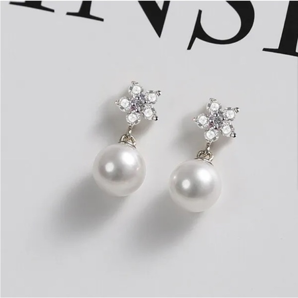 Crystal and Pearl Silver Earrings NEW - Picture 2 of 10